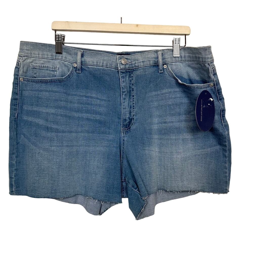 Scoop Women’s Size 22 Cutoff Medium Wash Denim Shorts  Size 22